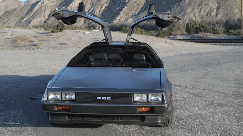 DMC DeLorean história