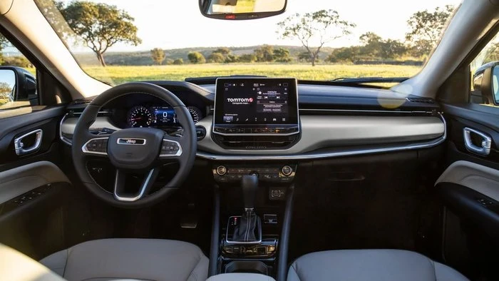 Jeep Compass 4xe interior