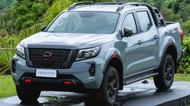 Nissan Frontier linha 2023